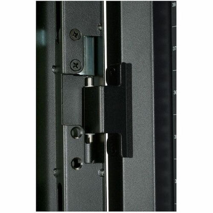 APC NetShelter SX 42U Server Rack Enclos