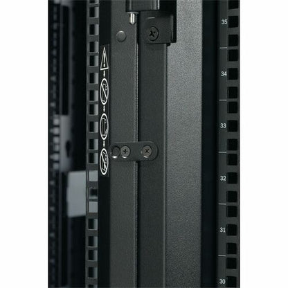 NetShelter SX 48U 600mm Wide x 1070mm De
