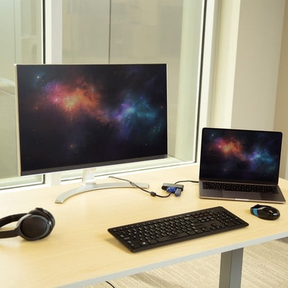 USB-C TO VGA MULTIFUNCTION ADAPTER - PD