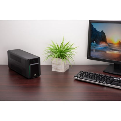 APC EASY UPS 900VA 230V AVR UNIVERSAL