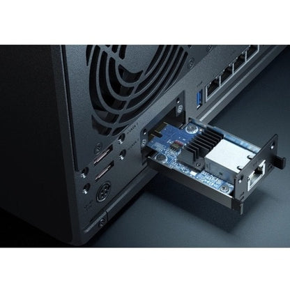 5bay DiskStation AMD Ryzen R1600 8GB RAM