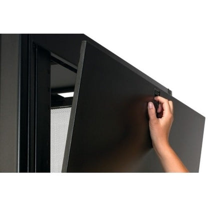 NetShelter SX 45U 600mm Widex1070mm Deep