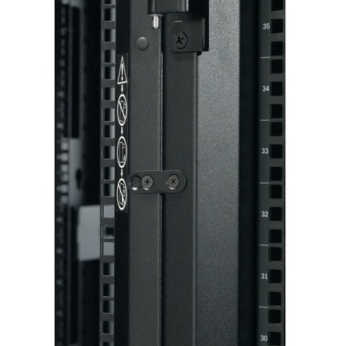 NetShelter SX 45U 600mm Widex1070mm Deep