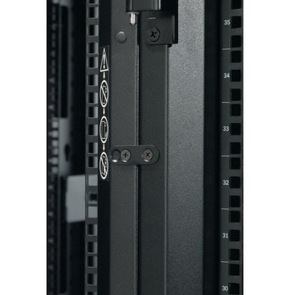 NetShelter SX 45U 600mm Widex1070mm Deep