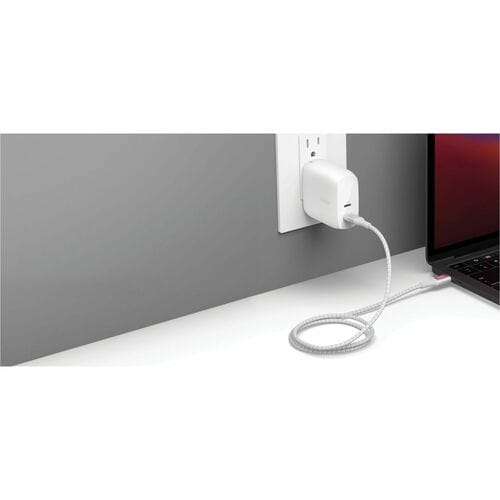 BOOST CHARGE 240w USB-C to USB-C Cable 1