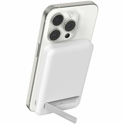 BOOSTCHARGE 5K 15W QI2 POWER BANK WHITE