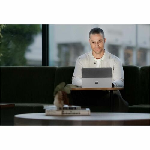 SrfcPro10 U5/32/256CM WIN11 Platinum