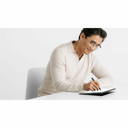 SrfcPro10 U5/8/256CM WIN11 Black